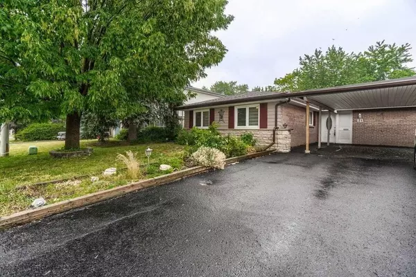 31 Farmington DR #Upper, Brampton, ON L6W 2V3