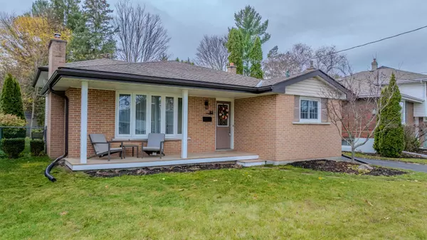 45 Edgehill RD, Belleville, ON K8N 2K8