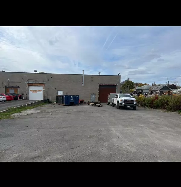 Welland, ON L3B 2T4,236 Burgar ST