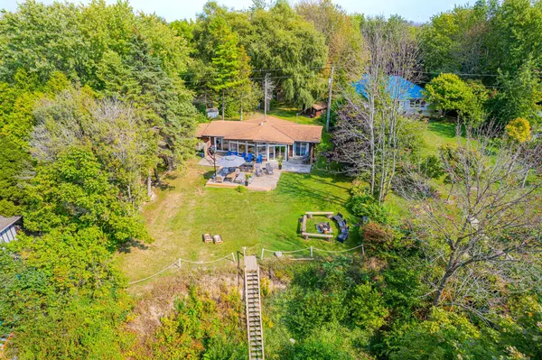 Ashfield-colborne-wawanosh, ON N7A 3X9,85417A Mcdonald LN