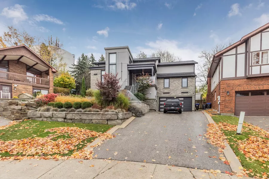 12 Tower CT #Lower, Bradford West Gwillimbury, ON L3Z 2V2