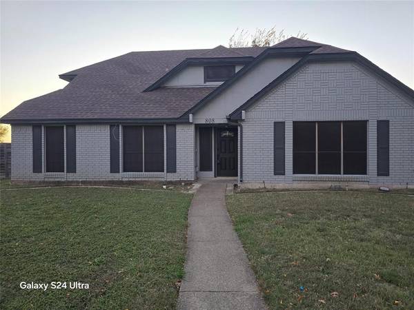 808 Aspen Lane, Desoto, TX 75115