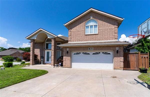 201 Gignac CRES, Lasalle, ON N9J 3S4