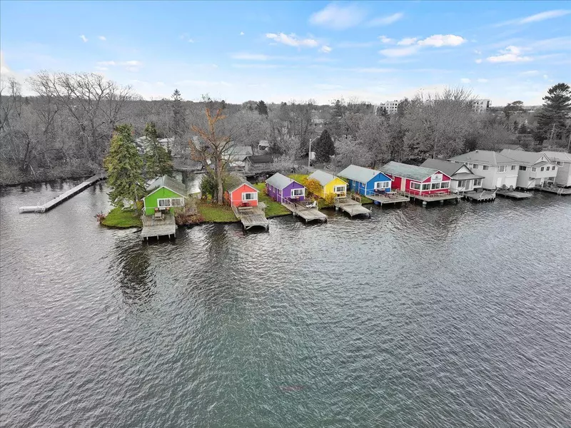 44 Circle DR, Kawartha Lakes, ON K0M 1N0