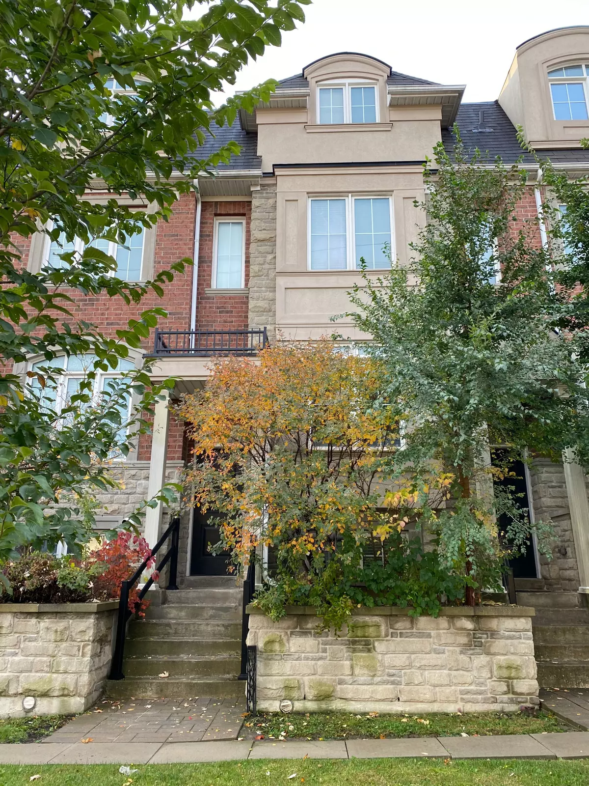 Toronto C14, ON M2N 0H7,137B Finch AVE E