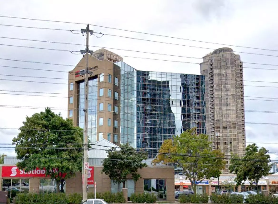 Mississauga, ON L5R 3E7,30 Eglinton AVE W #715