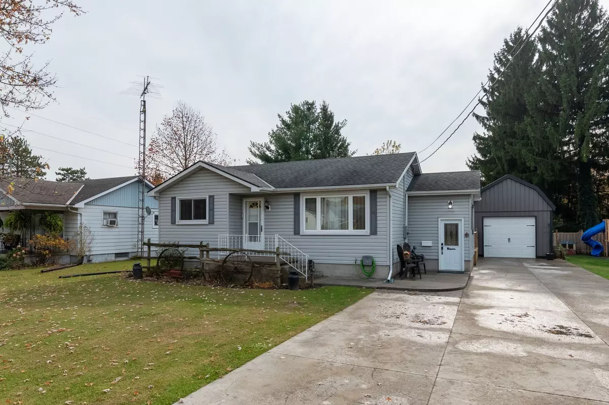 Bayham, ON N0J 1Y0,55867 Third ST