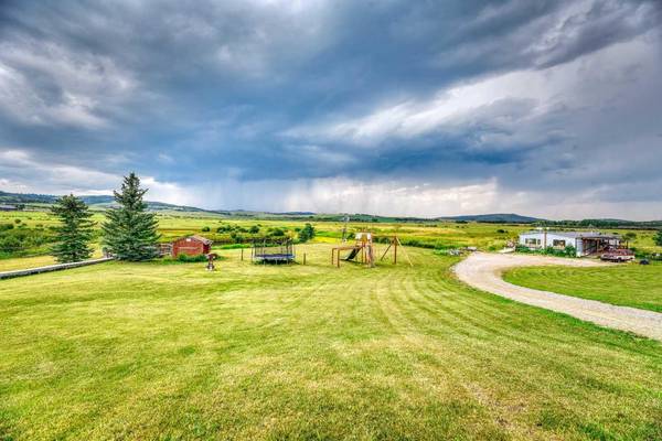 Rural Foothills County, AB T0L2A0,450197 216 ST West