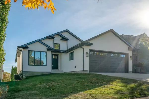 Calgary, AB T3H3M3,2281 Sirocco DR SW