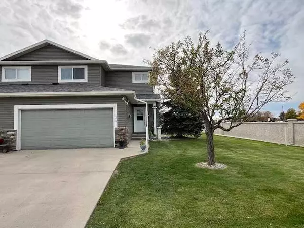 34 Fairway Village, Taber, AB T1G 1G2