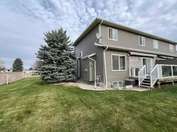 Taber, AB T1G 1G2,34 Fairway Village