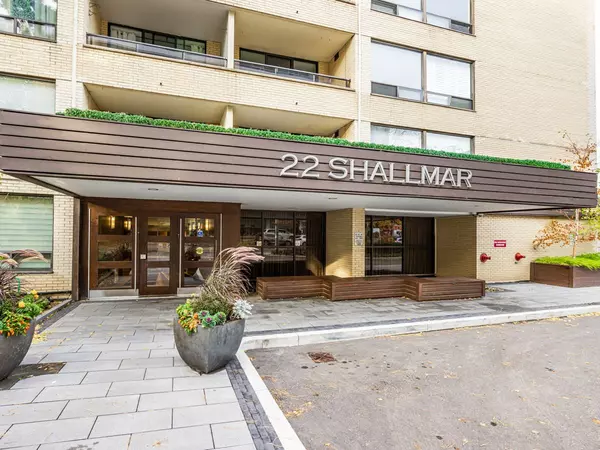 22 Shallmar BLVD #404, Toronto C04, ON M5N 2Z8