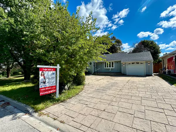 56 Don Mor DR, Newmarket, ON L3Y 1G7