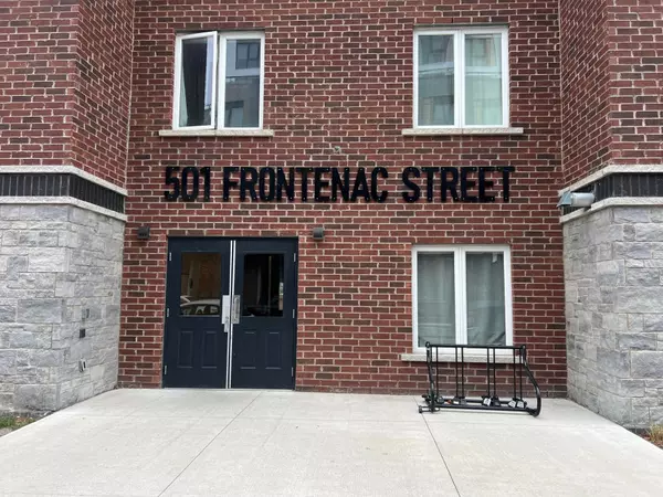 Kingston, ON K7K 4L9,501 Frontenac ST #316