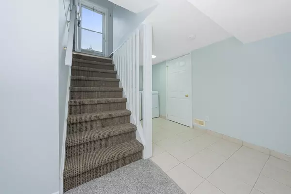 Guelph, ON N1H 1S2,15 Summit CRES #Unit B