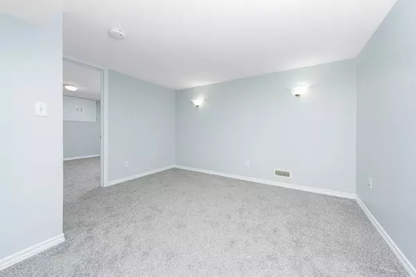 Guelph, ON N1H 1S2,15 Summit CRES #Unit B