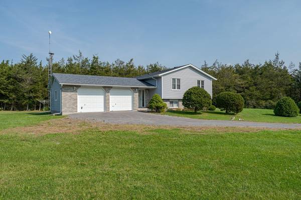 5810 COUNTY RD 9 N/A, Greater Napanee, ON K7R 3K8