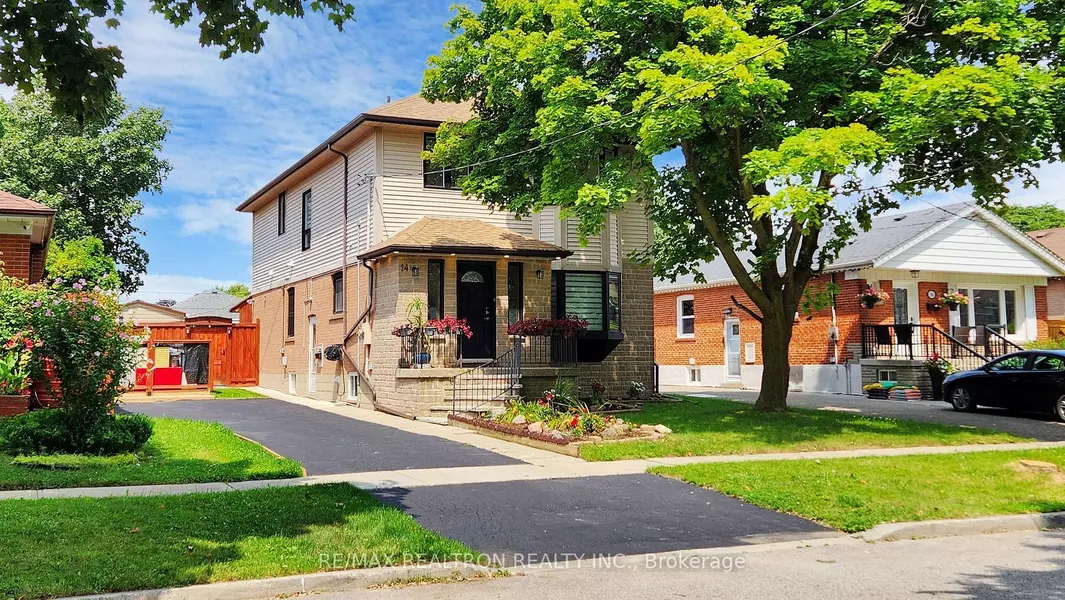 14 Kecala RD, Toronto E04, ON M1P 1K4