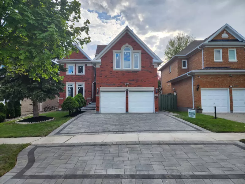 40 Kingmount CRES, Richmond Hill, ON L4B 3W6