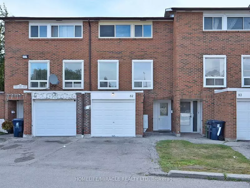 Toronto W10, ON M9V 1T3,6429 Finch AVE W #82