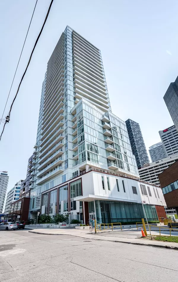 33 Helendale AVE #1512, Toronto C03, ON M4R 0A4