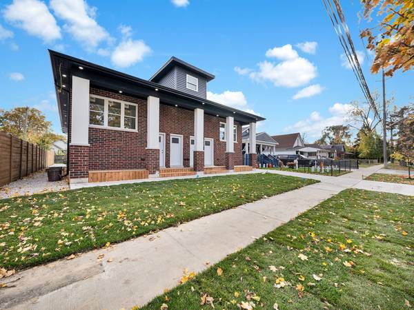 Windsor, ON N9C 1J6,3549 Peter ST #1