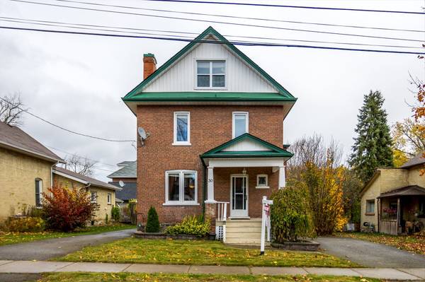 30 Sussex ST N, Kawartha Lakes, ON K9V 4H4