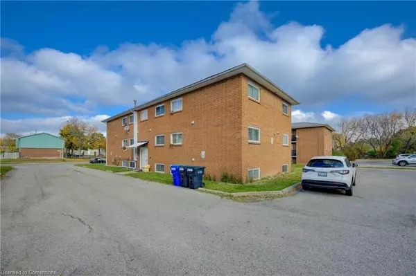 Kitchener, ON N2M 2C5,59 Brybeck CRES