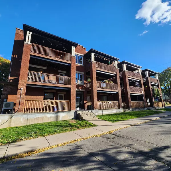 41-43 Albert ST, Hamilton, ON L8M 2Y1