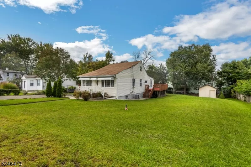 7 2Nd Ave, West Milford Twp., NJ 07480