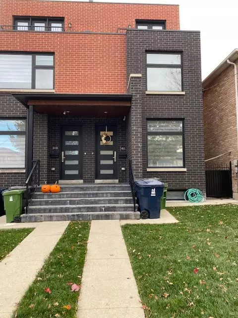 Toronto W03, ON M6E 4T6,346 caledonia RD #Apt 2