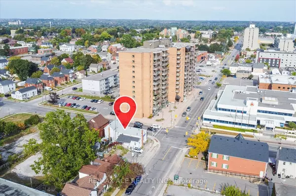 102-104 Centre ST N, Oshawa, ON L1G 4B8