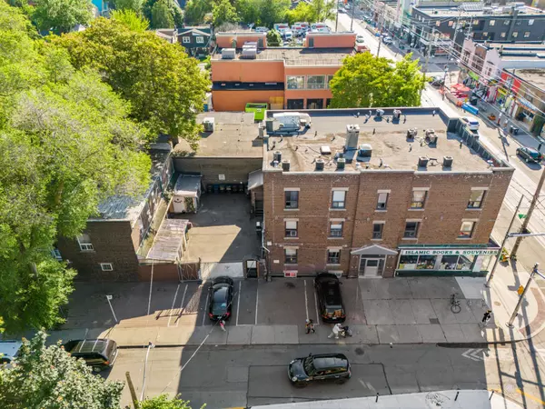 Toronto E01, ON M4L 1Z3,1395 Gerrard ST E