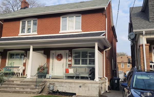 8 Sammon AVE #Bsmt, Toronto E03, ON M4J 1Y6