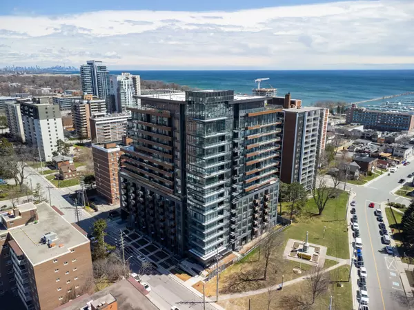 21 Park ST E #305, Mississauga, ON L5G 1L7