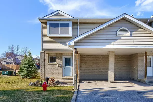 Cambridge, ON N1R 8B4,125 Sekura CRES #1