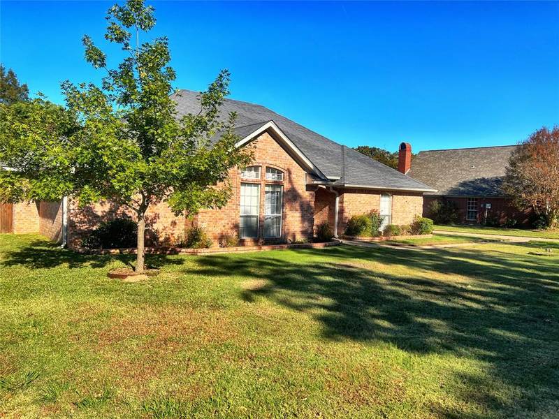 104 Winfield Drive N, Sulphur Springs, TX 75482