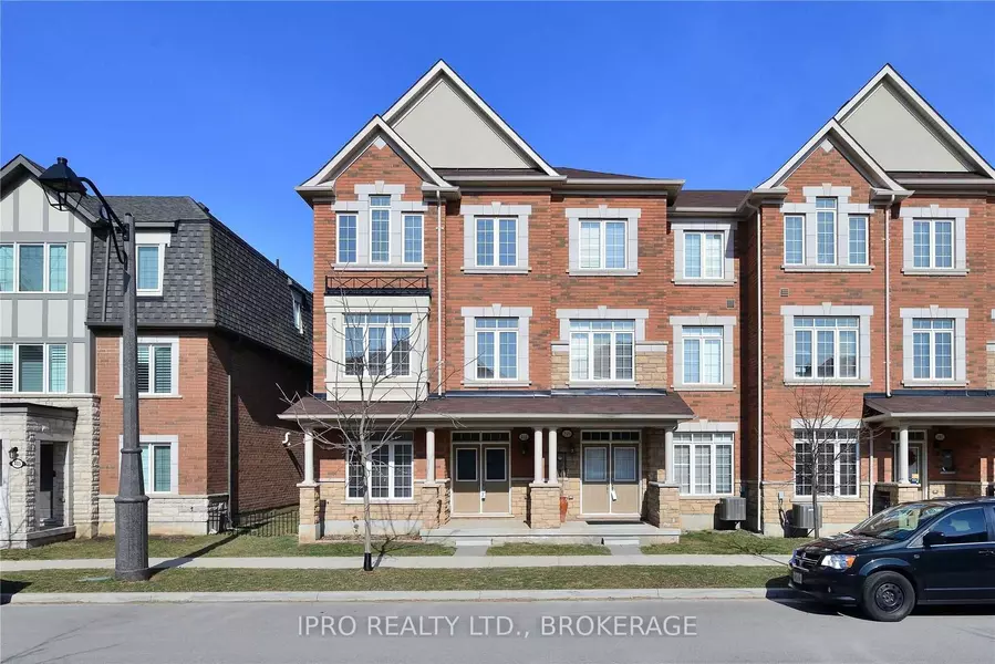 401 Switchgrass ST, Oakville, ON L6M 4M2