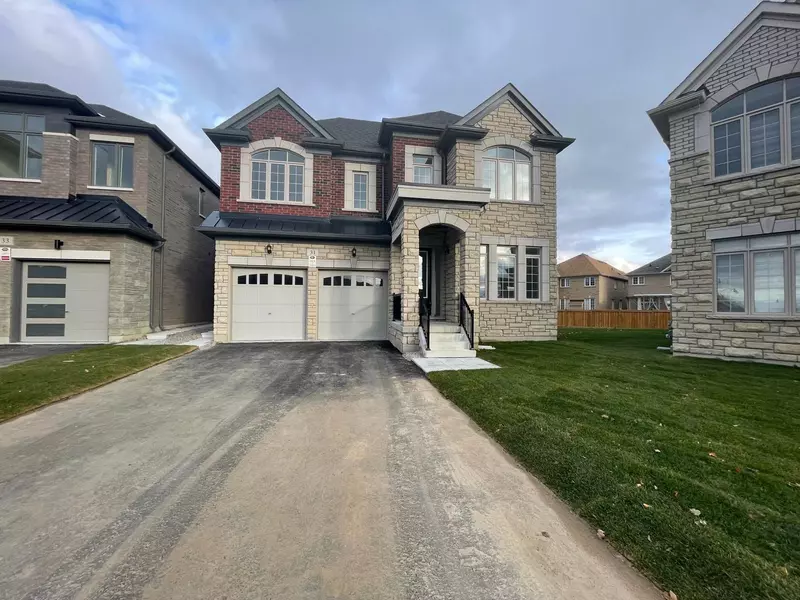 31 Dolomite DR, Brampton, ON L6P 4R6