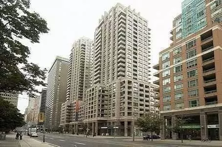 Toronto C01, ON M5S 1Z9,909 Bay ST #1505