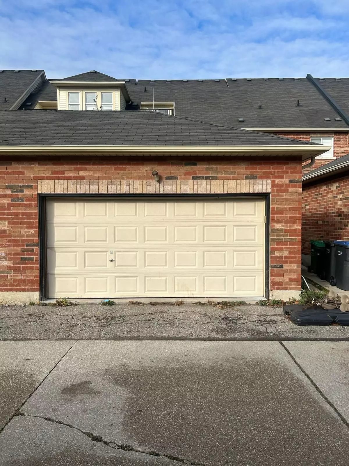 Mississauga, ON L5M 7T3,5197 Preservation CIR