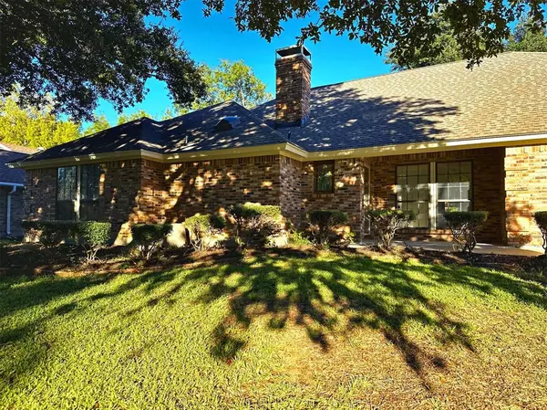 1526 Inverness Road, Mansfield, TX 76063