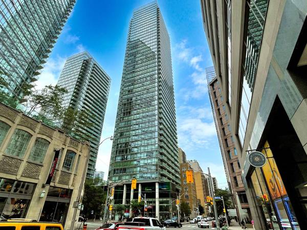 38 Grenville ST #2503, Toronto C01, ON M4Y 1A5