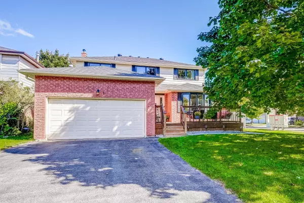 1 Oakmeadow BLVD, Georgina, ON L4P 3L1