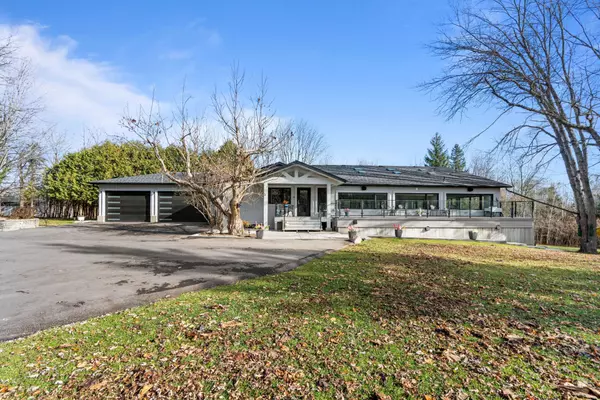 2993 Innisfil Beach RD, Innisfil, ON L9S 4C3