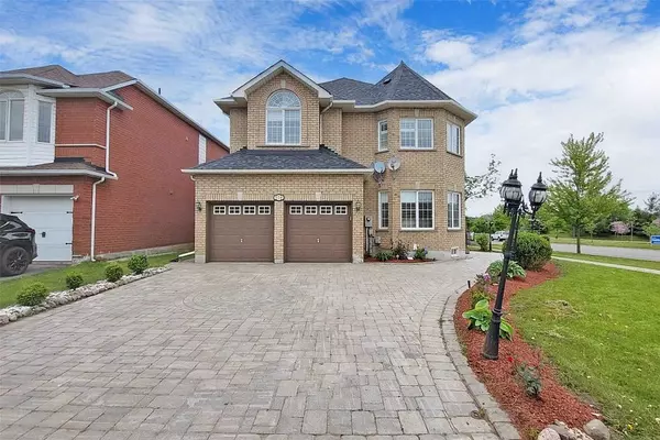 128 redstone RD, Richmond Hill, ON L4S 1T9