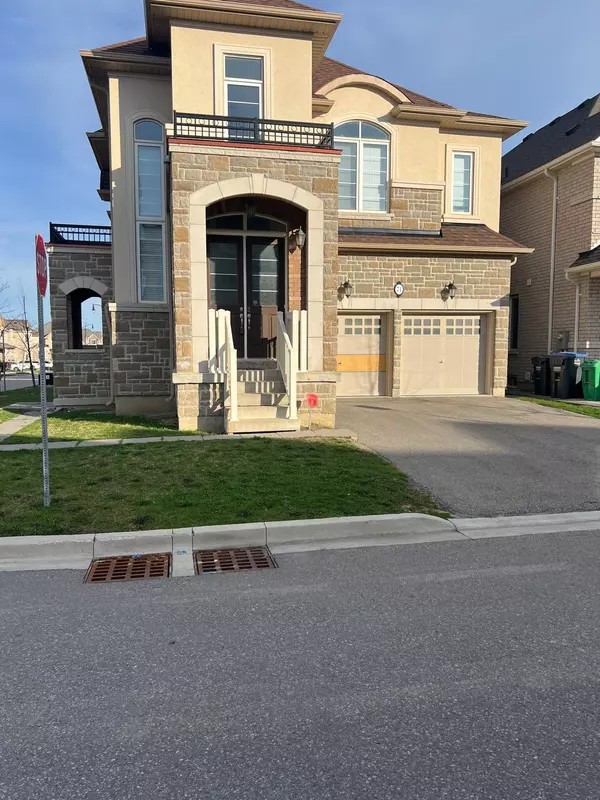 71 Ivor CRES, Brampton, ON L7A 4L6