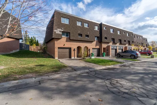 Brampton, ON L6T 1W7,118 Darras CT