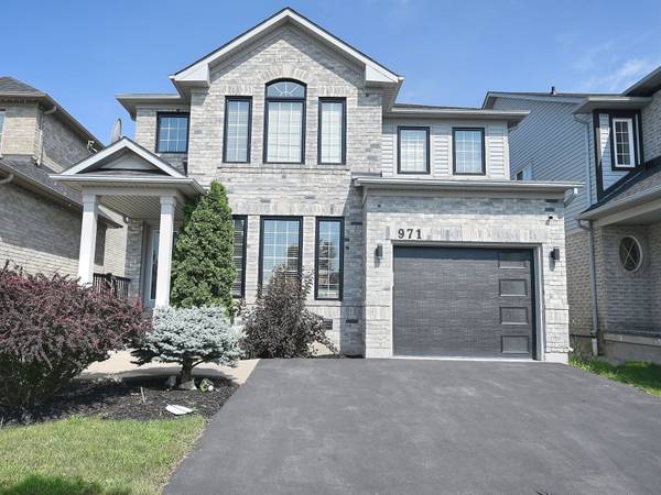 971 Kennedy CIR, Milton, ON L9T 0C6