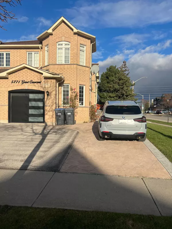 Mississauga, ON L5V 2T3,5771 Gant CRES